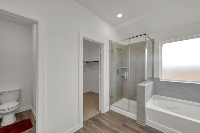 Building Photo - 647 Delicate Arch Dr