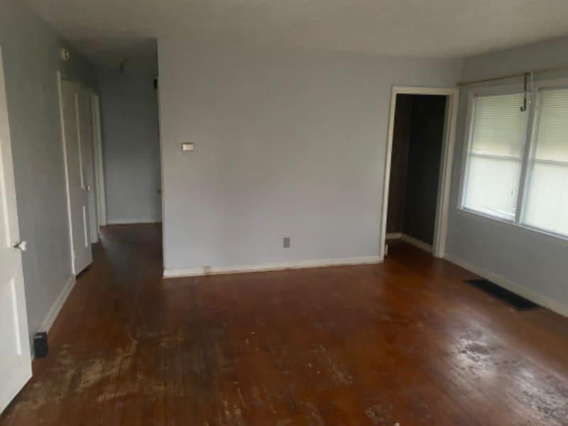 Building Photo - 3740 W 2nd St