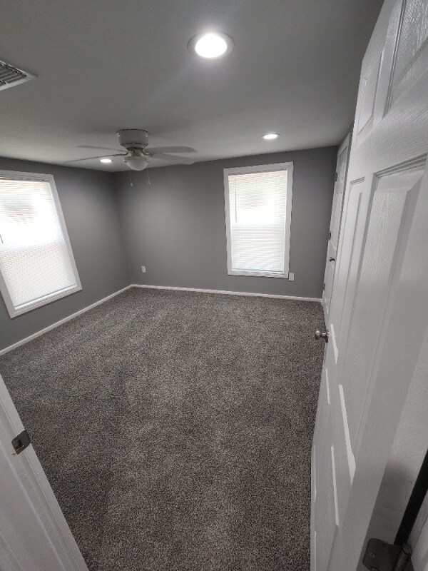 Building Photo - 1033 Pecan St