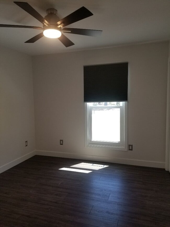 Building Photo - 108 Longview Dr