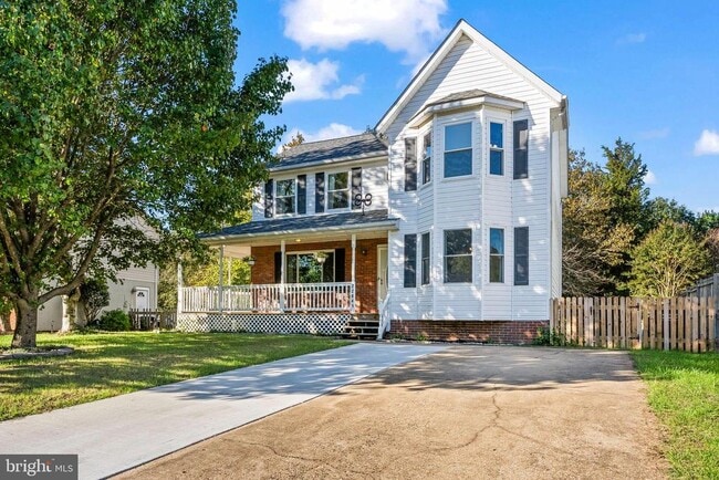 Primary Photo - 22045 Clipper Dr