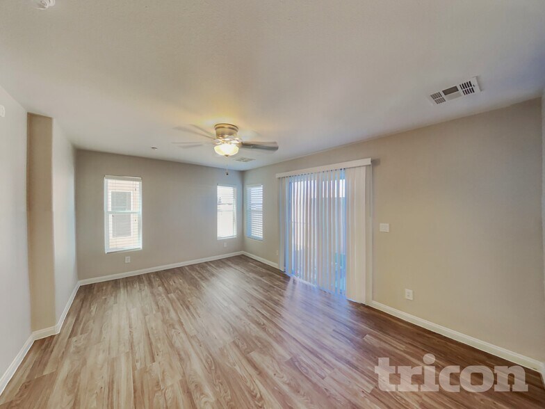 Building Photo - 6639 Weeping Pine St