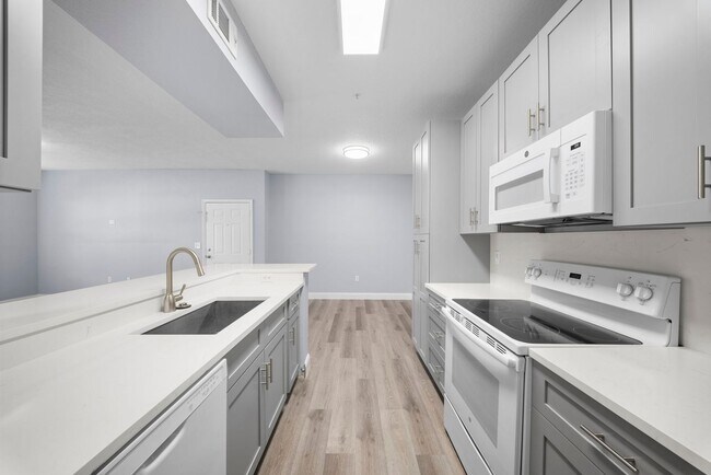Building Photo - 11511 Villa Grand