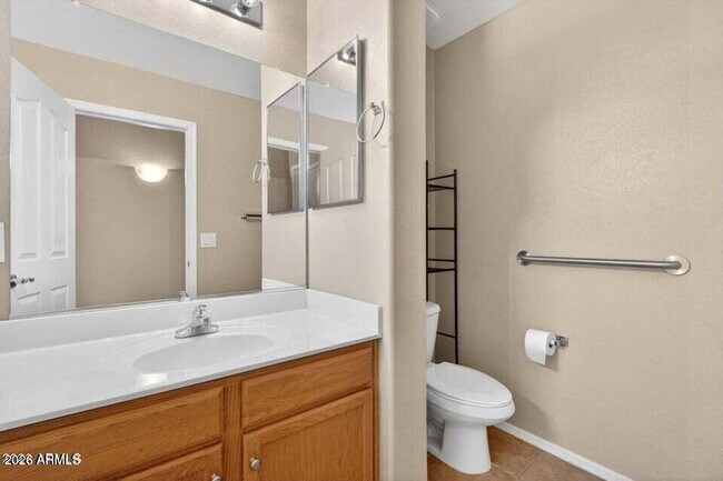 Building Photo - 42059 W Cheyenne Dr