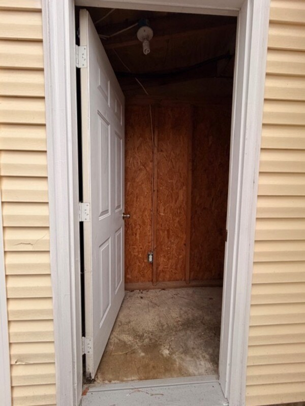 Building Photo - 409 Twin Eagles Dr