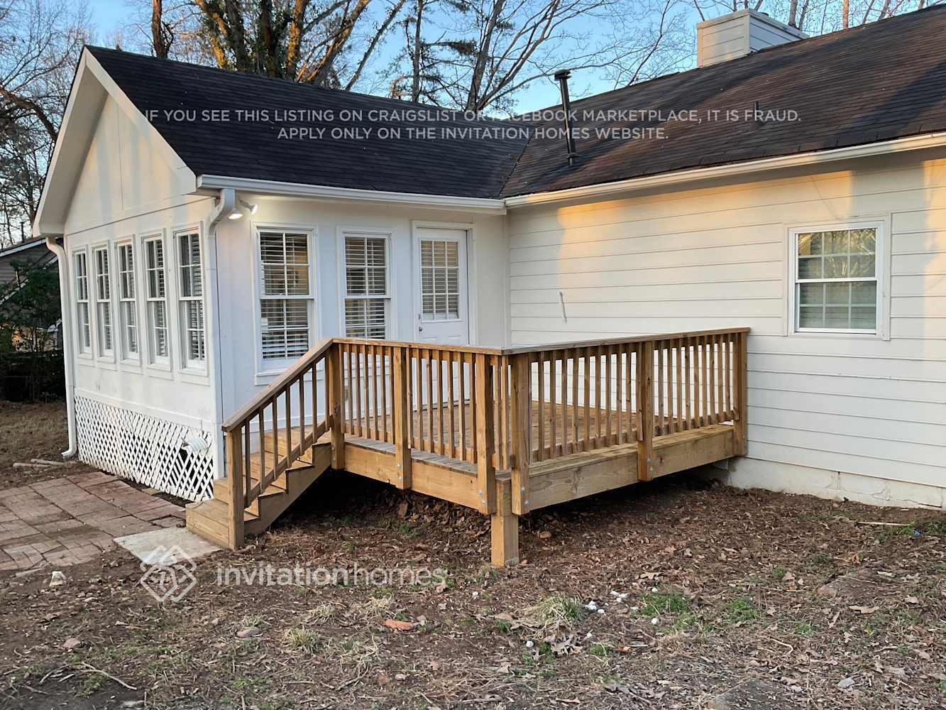 Building Photo - 305 N Briar Ridge