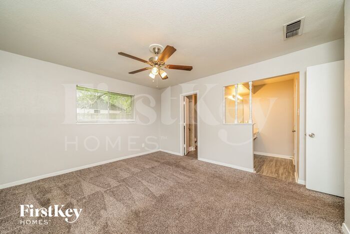 Building Photo - 204 E Lanett Dr