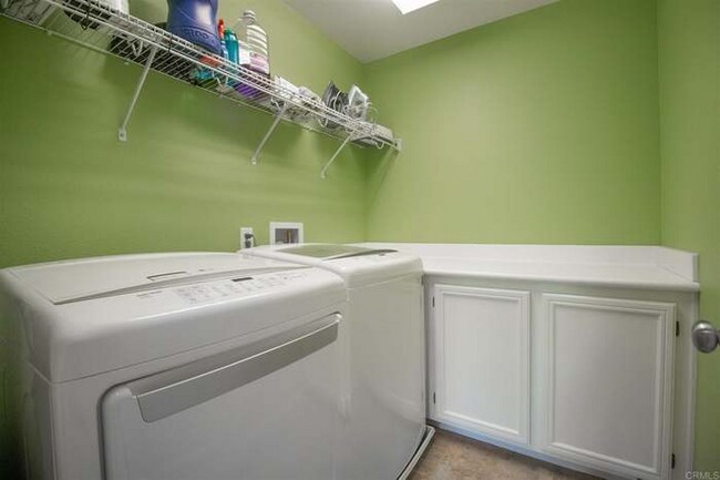 Building Photo - 578 Eureka Dr