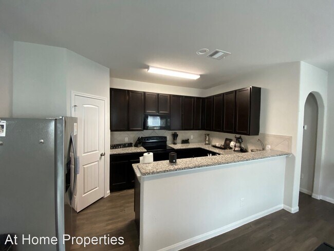 Building Photo - 3 br, 2 bath House - 991 Crossing Drive