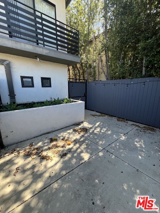 Building Photo - 4507 Lomita St
