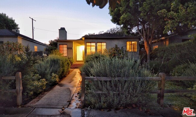 Building Photo - 543 28th Ave