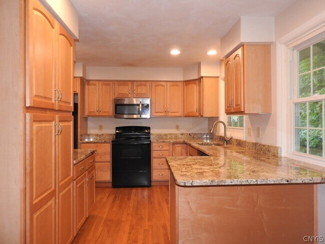 Building Photo - 504 Hillsboro Pkwy