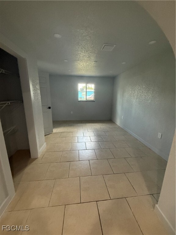 Building Photo - 1533 Gardenia Ave