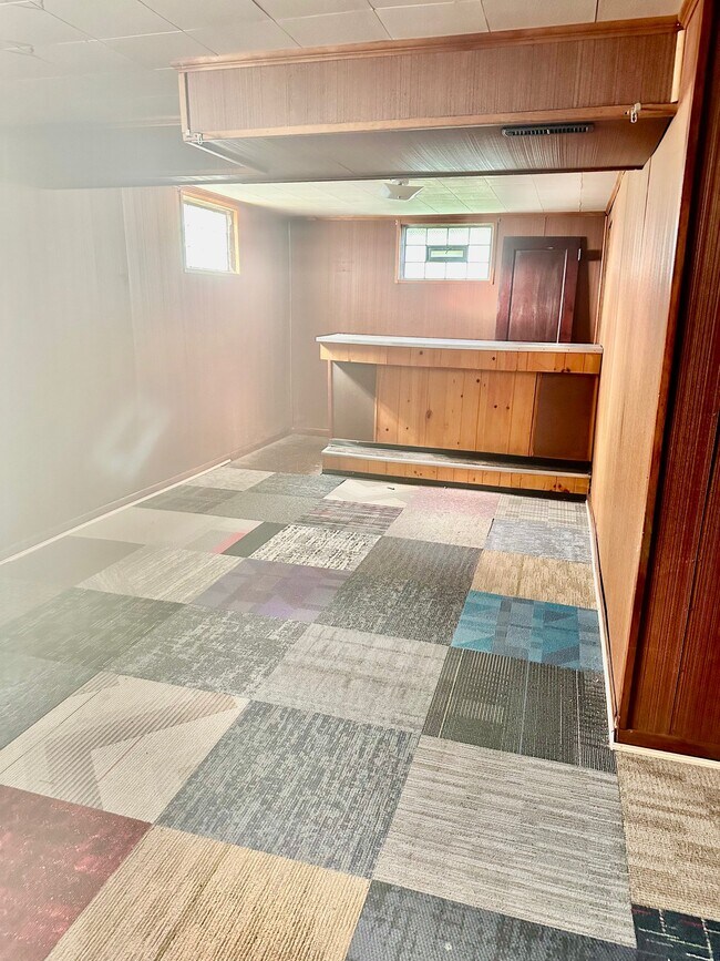 Building Photo - 2498 Garrison Dr