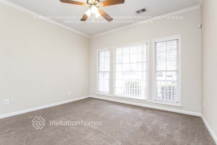 Building Photo - 7010 Surrey Dr