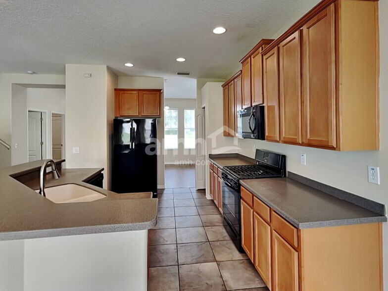 Building Photo - 5344 Clover Mist Dr