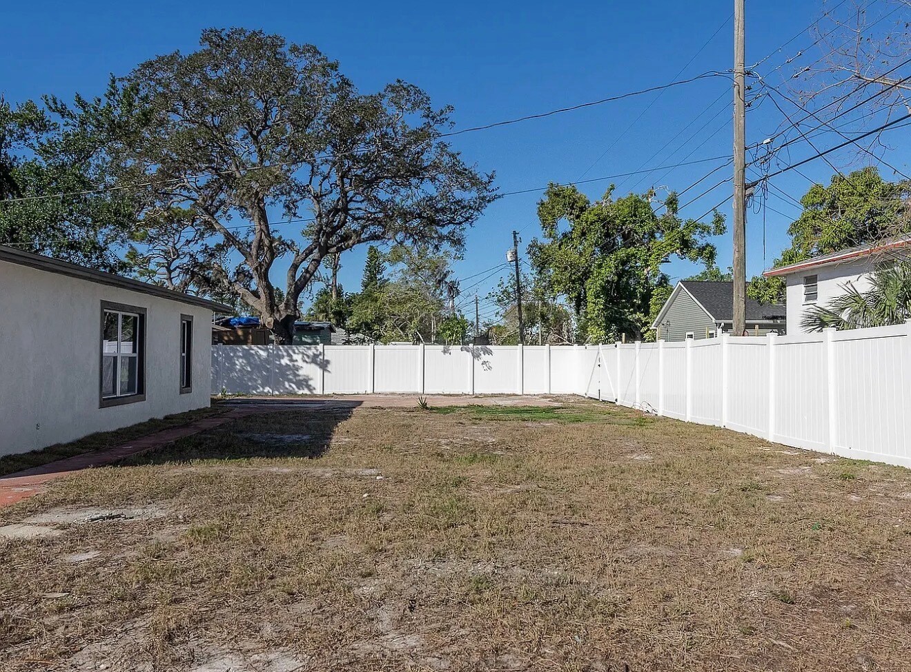 Building Photo - 4335 10th Ave S