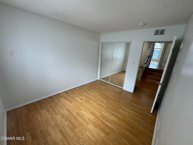 Building Photo - 14520 Plummer St