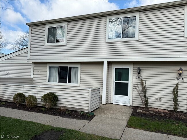 Building Photo - 3287 Bay Landing Dr