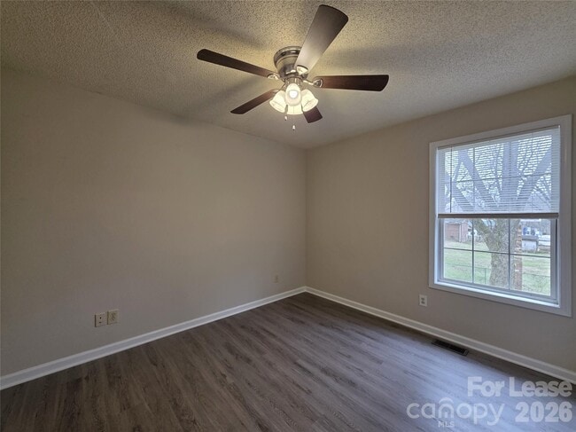 Building Photo - 9040 Reid St