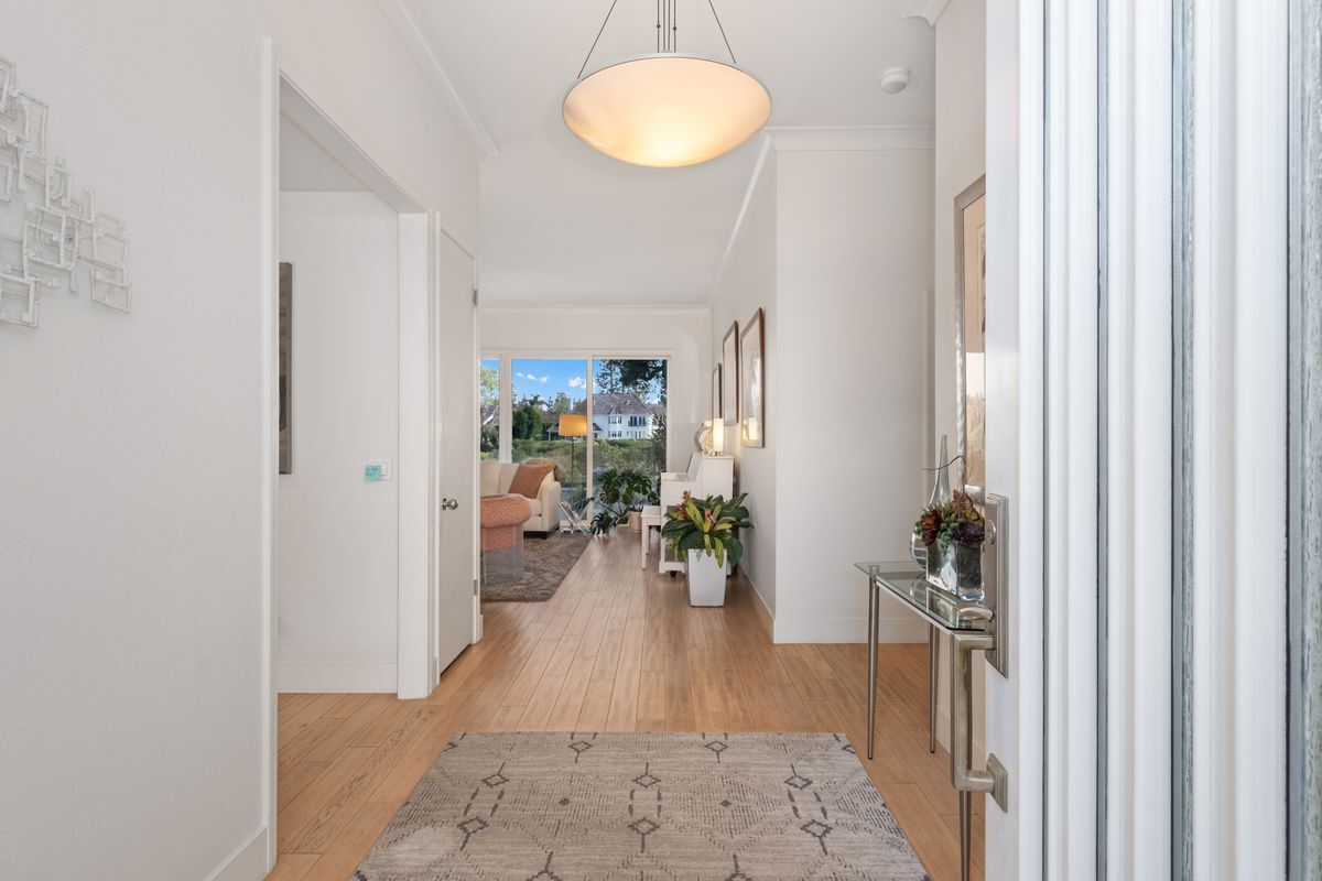 Building Photo - 10 Rue Grand Vallee