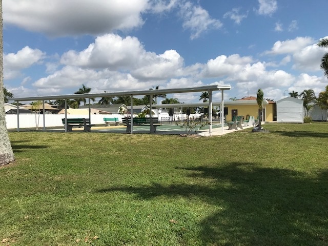 Building Photo - 16300 Pine Ridge Rd