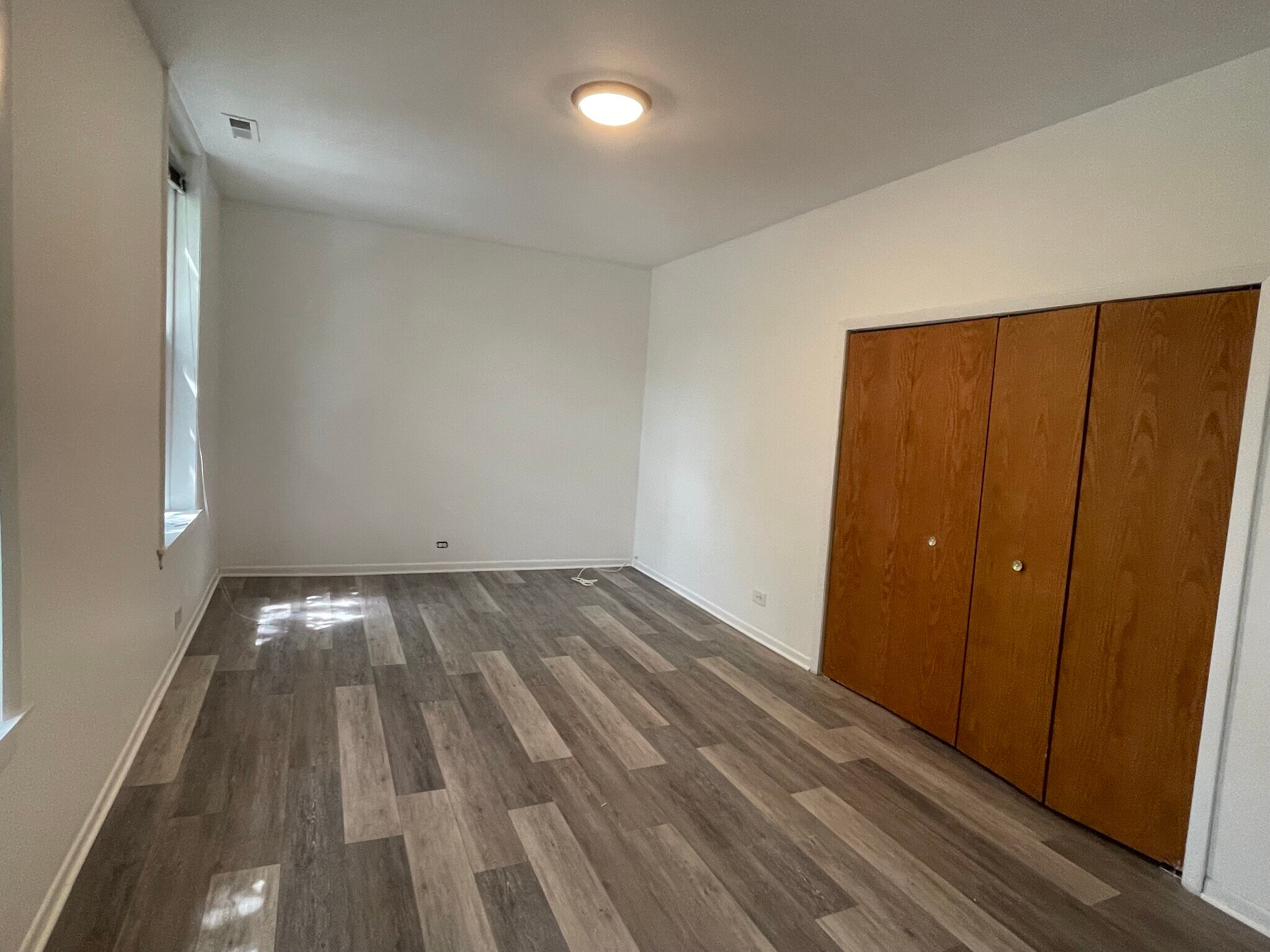 Building Photo - 1844 W Henderson St