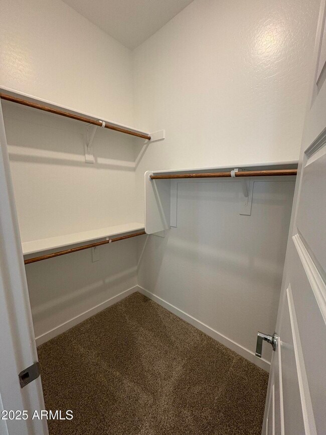 Building Photo - 23139 E Lords Wy