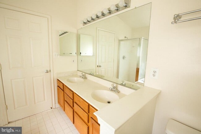 Building Photo - 2911 Jessica Ct