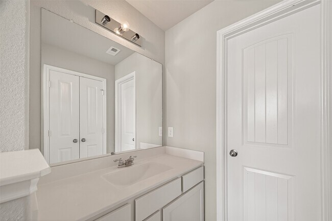 Building Photo - 3723 Lake Varano Cir