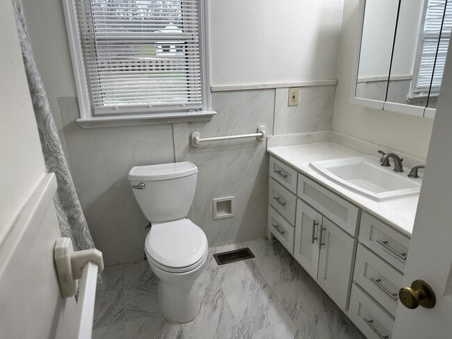 Building Photo - 4641 Due W Rd NW