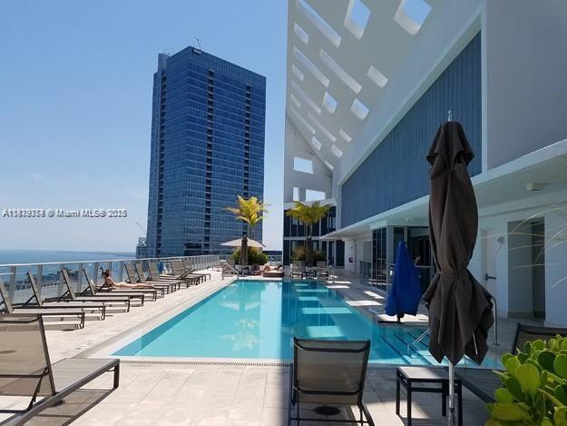 Building Photo - 1300 Brickell Bay Dr