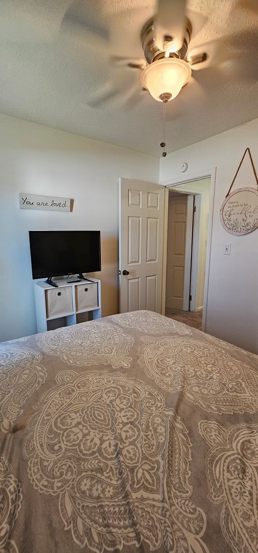 Building Photo - 1117 Fawn Drive – Townhome in Surfside, Long Term Rental!