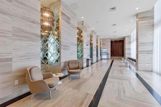 Building Photo - 2000 Metropica Wy