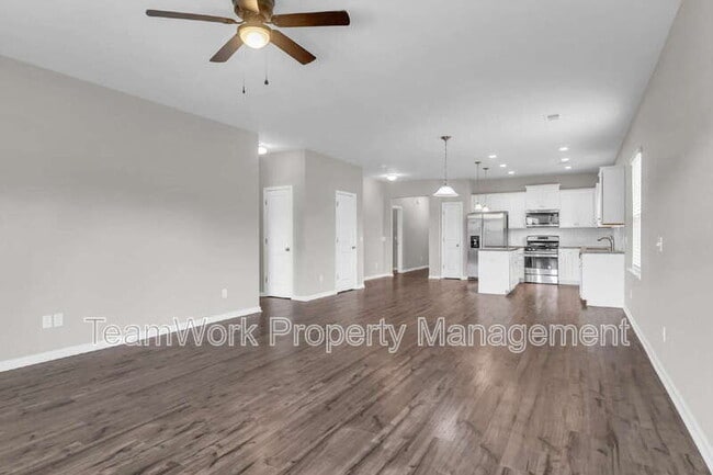 Building Photo - 158 Hayworth Rd