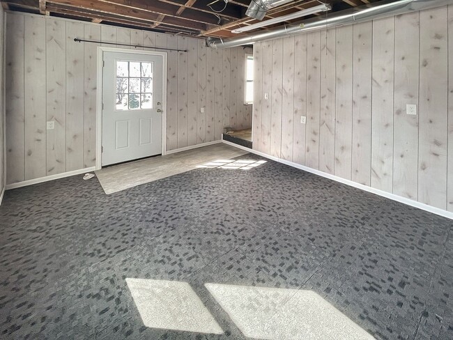 Building Photo - 590 Randolph St