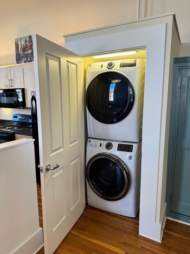 Building Photo - Odd Fellows Building