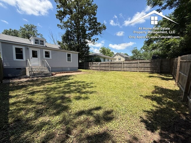 Building Photo - 1502 Forest Ave