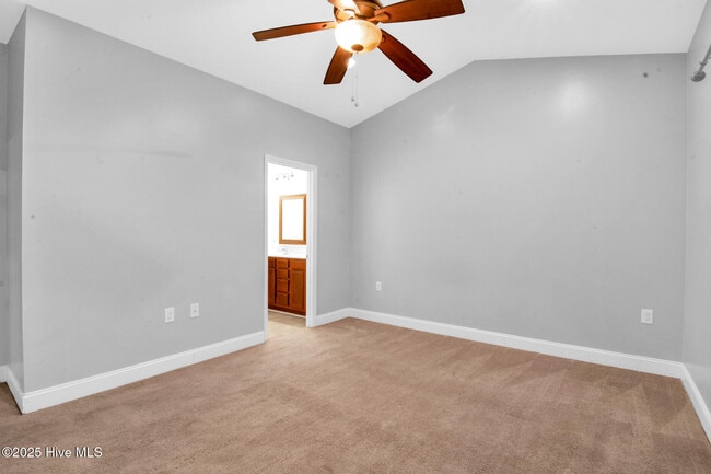 Building Photo - 102 Conley Hills Dr