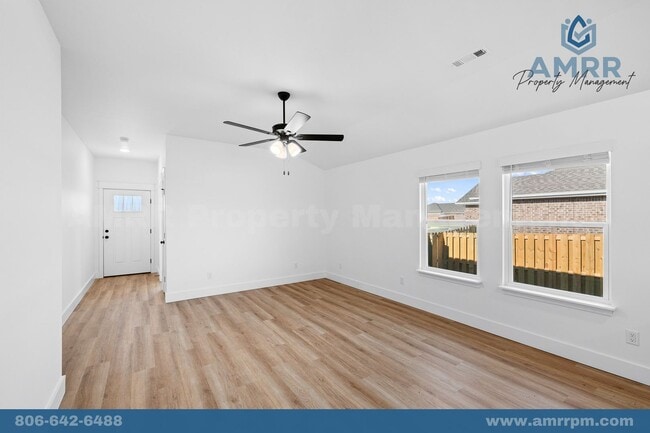 Building Photo - 1805 Edwards St