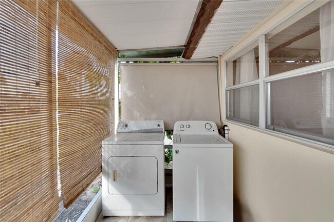 Building Photo - 202 Bedford Trail