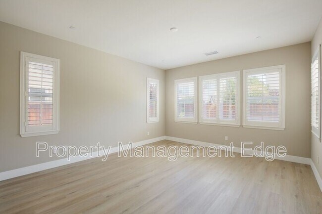 Building Photo - 29503 Moorings Ct