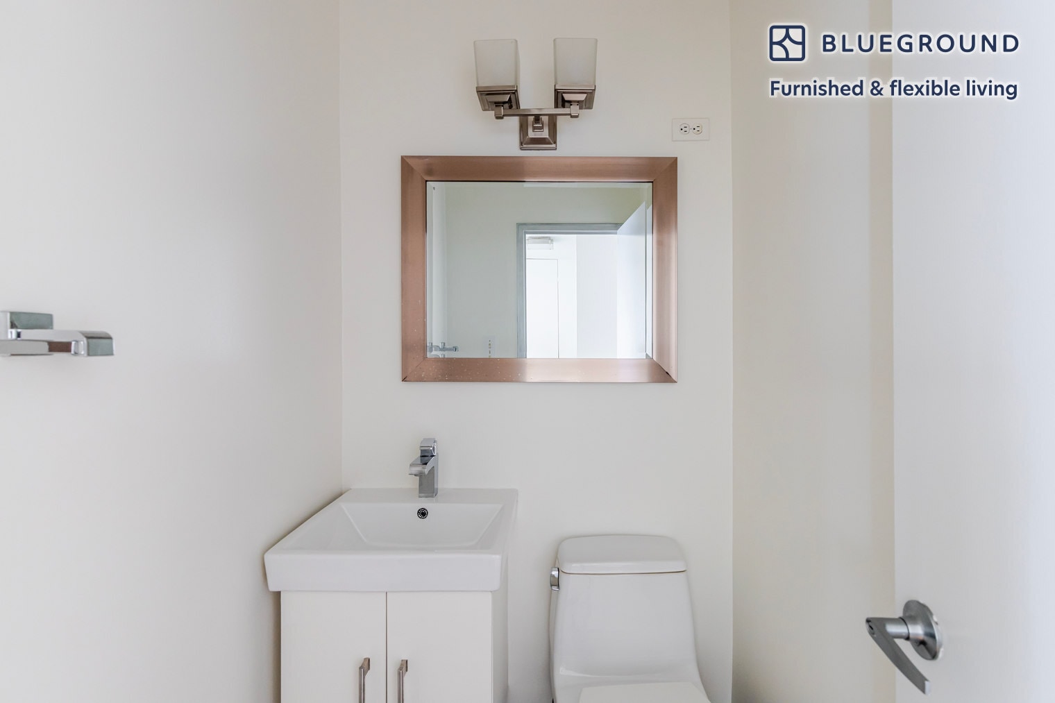 Building Photo - 279 E 44th St