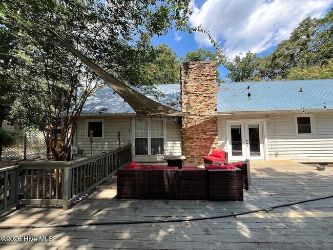 Building Photo - 8879 Cliffdale Rd