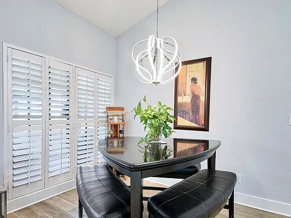 Building Photo - Huntington