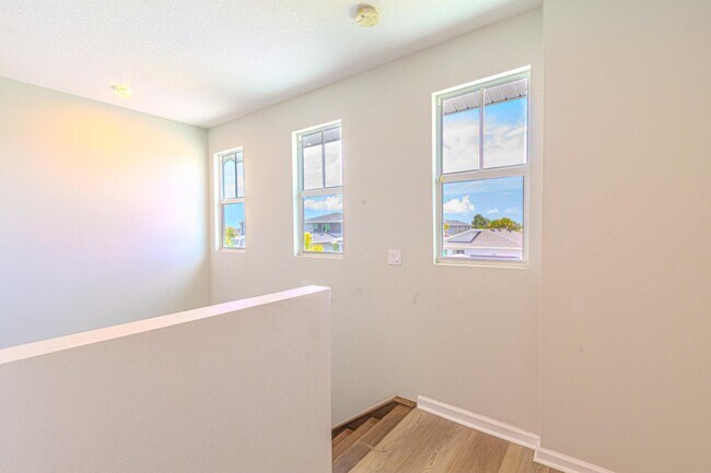 Building Photo - 10696 SW Estella Ln