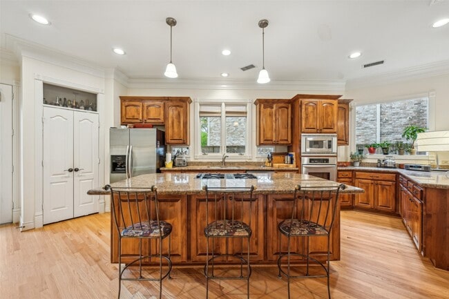 Building Photo - 4026 Villanova St