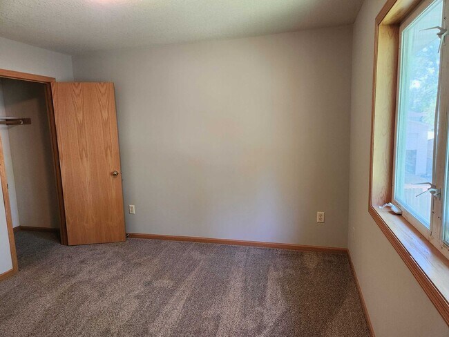 Building Photo - 1040/1044 4th St SE, Forest Lake, MN 55129 (duplex)