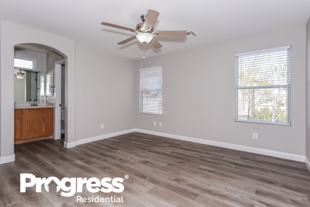 Building Photo - 10517 Silver Cholla Ct
