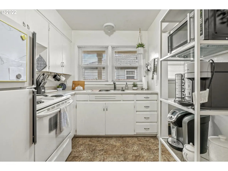 Building Photo - 1059 17th Ave